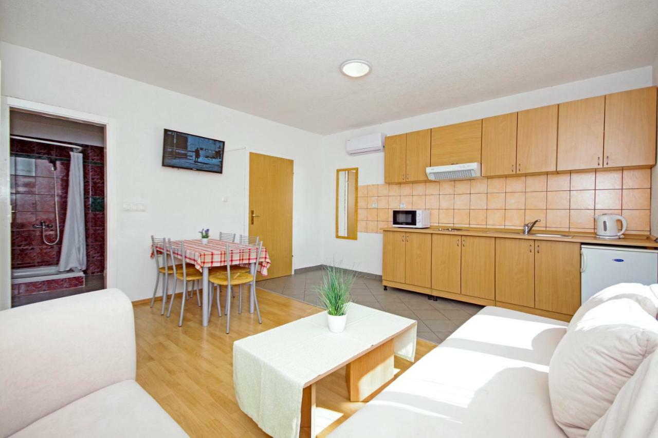 Apartments Solis มาคาร์สกา ภายนอก รูปภาพ